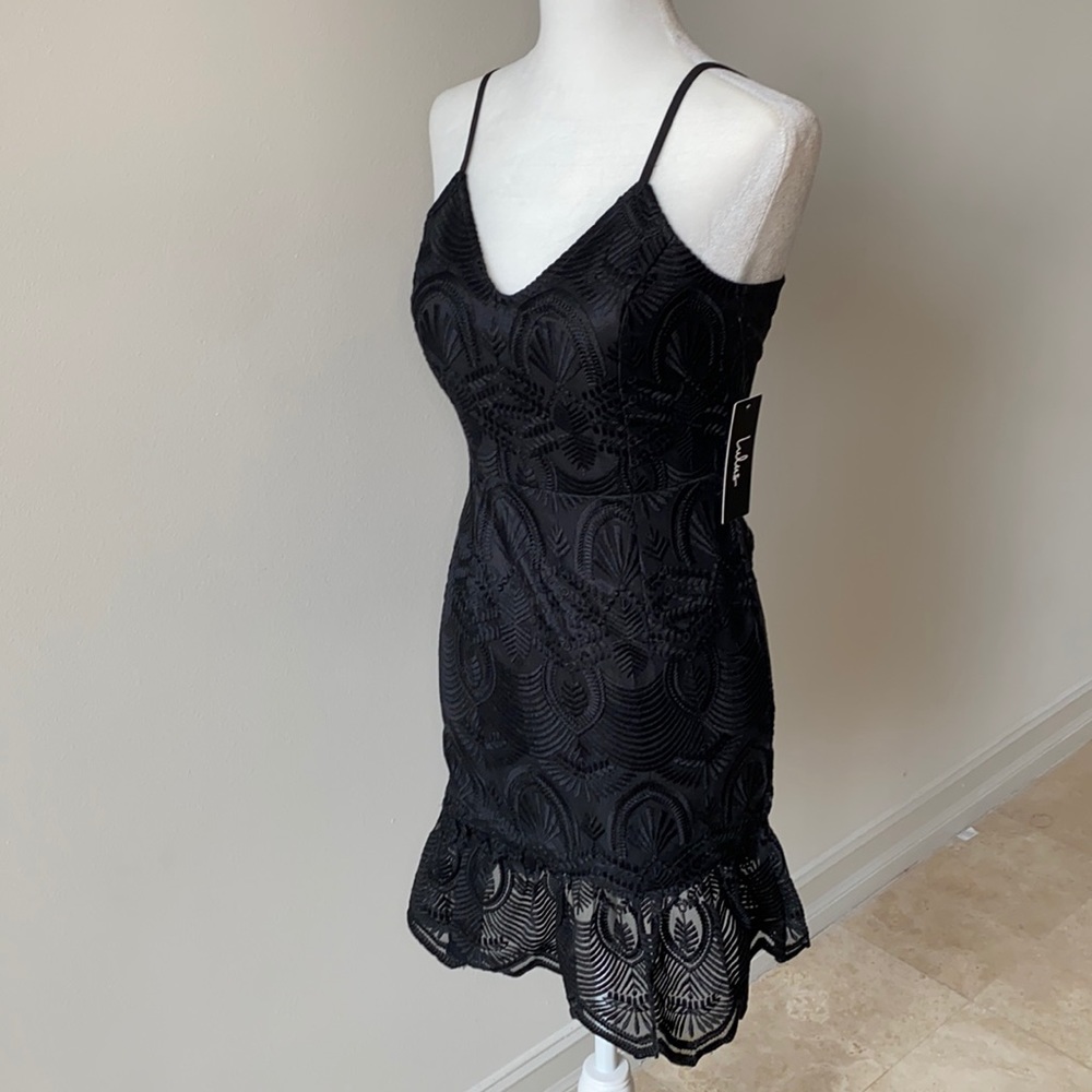 Lulus little black dress